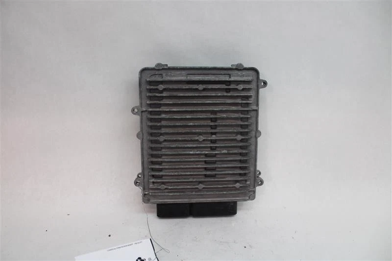 ORDENADOR ECU ECM MERCEDES C300 C350 SLK350 GLK350 2013 13 2769005000 1327979 Foto 1 de 4