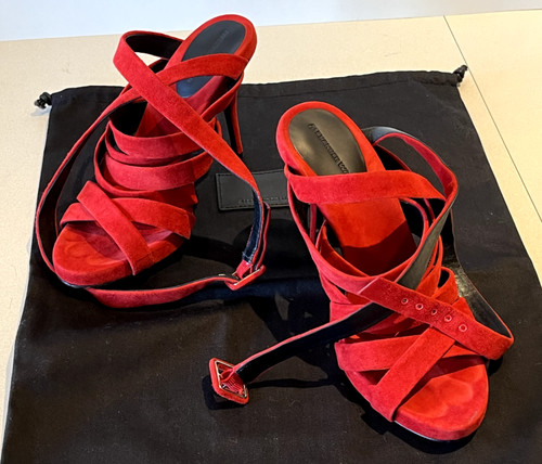 Alexander Wang tacco rosso scamosciato con cinturino taglia 37 EU copripolvere originale