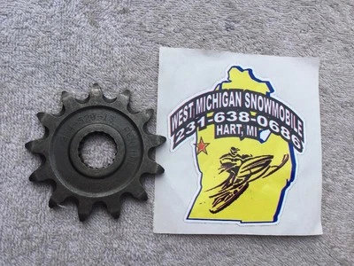 Roda dentada Renthal 13 dentes P/N 254--520-13GP NOS Suzuki RM125 PE175 1979-2001 - Imagem 1 de 4