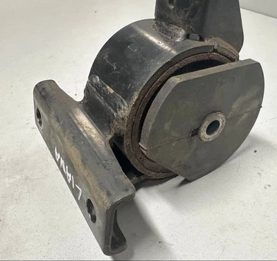 Suzuki Liana 2006 Petrol 1kW Engine mount bracket M16 ZIR5390 - image 1 of 3