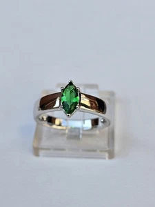 Silver Plated Band Ring With Green Stone Diamond Shaped Size LMarquise - Picture 1 of 3