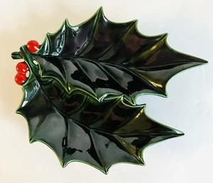 Atlantic Mold Christmas Green Holly Red Berries Serving Bowl Signed Vintage - Picture 1 of 12