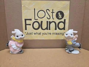 Vtg Homco 5305 Christmas Pair Bunny Rabbits Ice Skating 2 Figurines Ceramic PICS - Picture 1 of 8