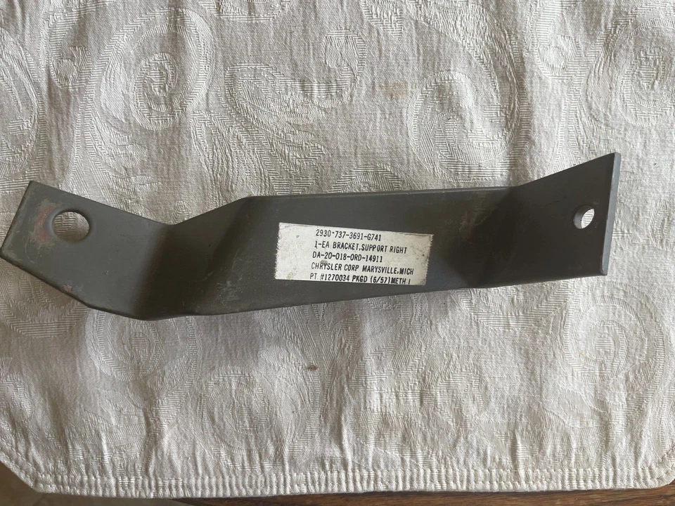SOPORTE RADIADOR LADO DERECHO DODGE M37 M43 N O S 7373691 Foto 1 de 1
