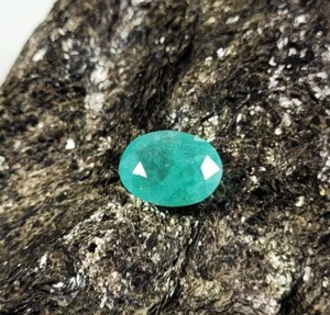 Hermosas piedras preciosas sueltas sin tratar con esmeralda natural de Zambia certificadas de 5,00 quilates - Imagen 1 de 3