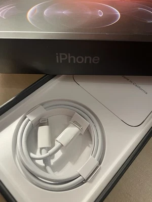 Apple iPhone 12 - 128GB - Viola (Sbloccato) - Immagine 1 di 4