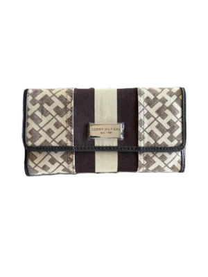 NEW Tommy Hilfiger Stripe Continental Checkbook & Wallet-Tan/Brown $39 - Image 1 of 3