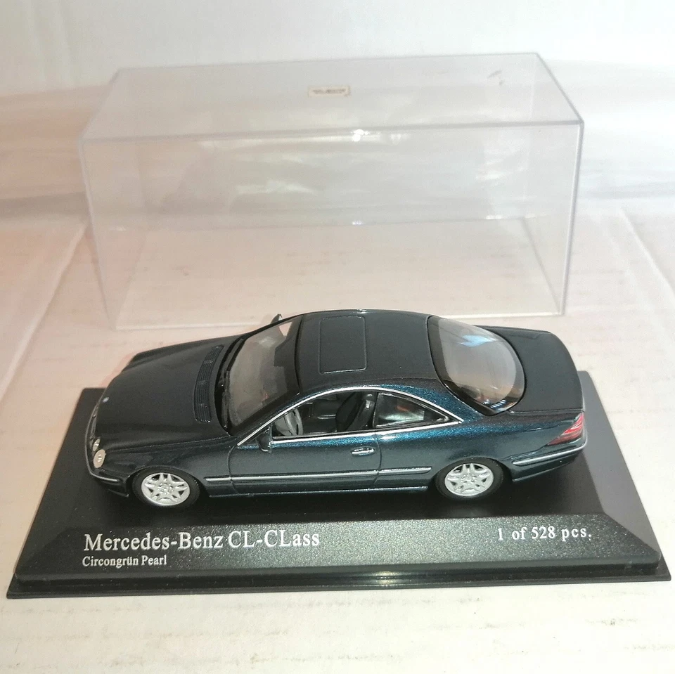 MERCEDES BENZ CL-CLASS BLU MINICHAMPS SCALA 1/43 - Immagine 1 di 1