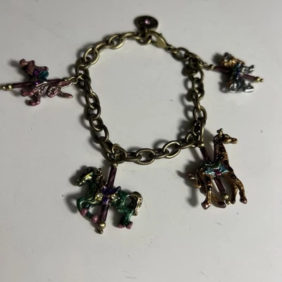 SWEET ROMANCE многоцветные стразы и эмаль качающиеся животные браслет 8» - Изображение 1 из 4