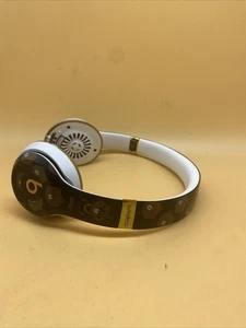 Beats by Dr. Dre Solo 3 Wireless Headphones BROWN BEAR Line Friends - RARE!!! - Picture 1 of 9