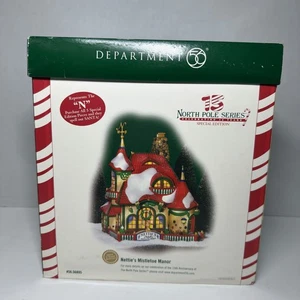 Dept 56 "Nettie's Mistletoe Manor" #56895 North Pole Series 2004 Retired (READ) - Picture 1 of 18