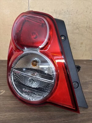 12 13 14 15 16 雪佛兰 SONIC SEDAN DRIVER 左侧 四分 MTD 尾灯 原始设备制造商 — 第 1/4 张图片