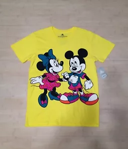 NWT Disney Mens Size M Yellow Graphic Mickey & Minnie Mouse T-Shirt Short Sleeve - Picture 1 of 7