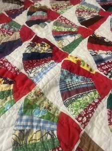 Antique VTG. CUTTER FAN QUILT Hand Pieced & Sewn 84”x76” Red STUNNING Xmas - Picture 1 of 11
