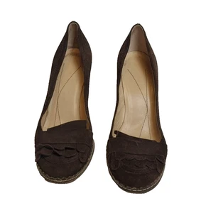 Zapatos de salón Kate Spade New York marrón gamuza 2,75" tacón flecos acento TALLA 7,5B - Imagen 1 de 8