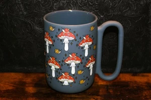 Thymian & Tisch Neu ohne Etikett Pilz Kaffeetasse Becher Steinzeug LG. Griff 5" hoch - Bild 1 von 6