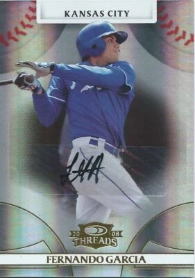 (HCW) 2008 Donruss Threads Gold FERNANDO GARCIA #/975 Auto Signatures 01504 - Image 1 of 2