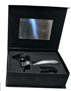 Leed's Wine Lovers Gift Set - Classic Corkscrew/Wine Opener, Cutter - Gift Box - Picture 1 of 10