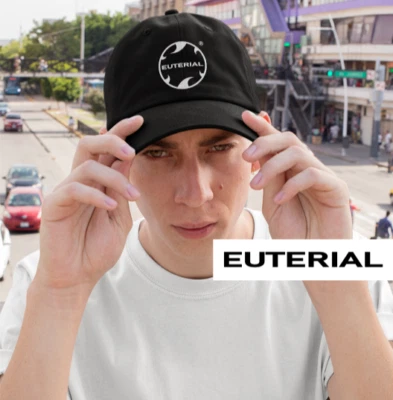 Cappello nero logo Euterial 14 outfit abbigliamento sportivo ita  - Immagine 1 di 4