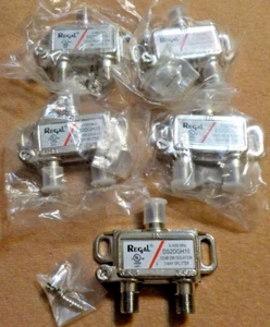 Regal DS2DGH10 2-Way Splitter - Picture 1 of 2