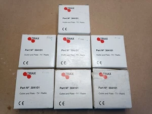 TOMA DE RADIO Y TV TRIAX 304101 + PLACA (32) - Imagen 1 de 4
