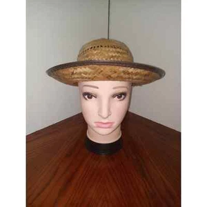 Straw hat.  - Picture 1 of 3