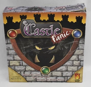 Castle Panic komplettes Brettspiel Kaminspiele 2010 + Bonus Promos & Erweiterungen - Bild 1 von 3