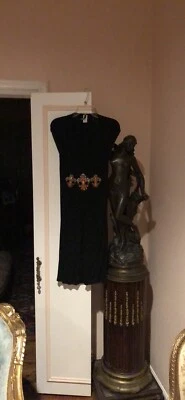 Vestido negro con cuentas y piedras adornadas en metal naranja talla S Foto 1 de 4