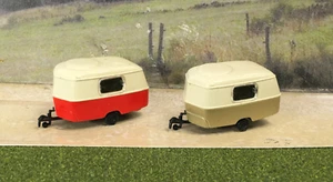 HO SCALE 1/87 - TWO (2) CARAVAN CAMPER TRAILERS - 1 RED & 1 GOLD - Picture 1 of 5