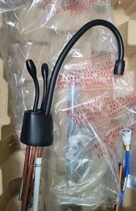 Nuevo dispensador instantáneo de agua caliente y fría InSinkErator F-HC1100MBLK Indulge negro - Imagen 1 de 8
