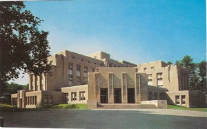 Vintage Pennsylvania Chrome Postcard Pittsburgh University Clapp Hall Building - Picture 1 of 2