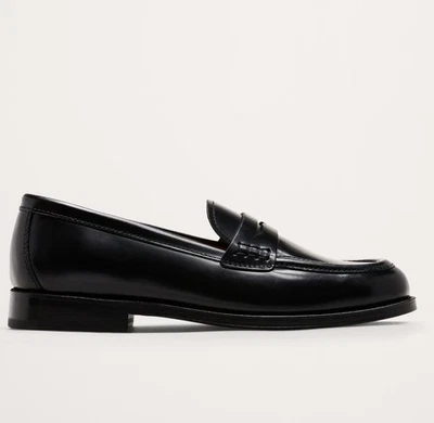 Mocasín Banana Republic 9M Cuero Italiano Penny Negro ¡NUEVO! Precio de venta sugerido por el fabricante $150 Foto 1 de 4