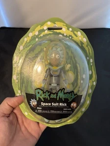 👀 Funko Metallic Space Suit Rick Walmart Exclusive - NEW 👀 - Bild 1 von 2