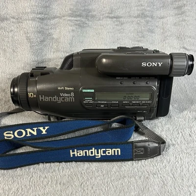Videocámara Sony CCD FX511 Video8 Handycam para piezas pantalla blanca batería incluida Foto 1 de 4