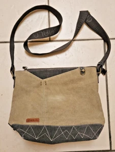 Bolso Bandolera CHALA Para Mujer Gris Tostado Lona Costuras Geométricas - Imagen 1 de 13