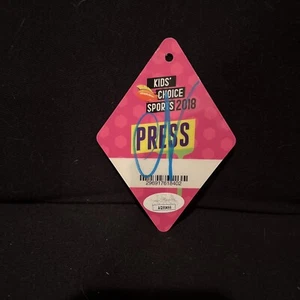 Chris Paul NBA  Signed Autograph Press Badge JSA Authenticity - Picture 1 of 5