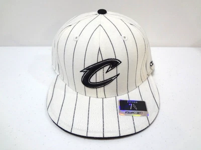 De colección NBA Cleveland Cavaliers Rayas Ajustado 7 3/4 Sombrero Reebok Nuevo Sin Etiquetas Negro/Blanco Foto 1 de 4
