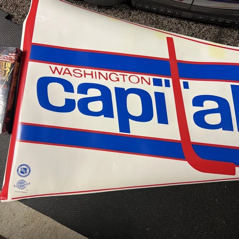 Washington Capitals Polly Vinyl Pennant ( Washable) Rare!! Cover