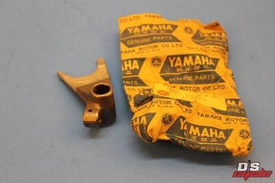 NOS OEM Yamaha Shift Fork 1 1972-2000 AT2 125 Enduro AT3 RT100 463-18511-00 - Image 1 of 4