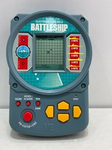 TESTED Vtg WORKS 1995 MB Battleship LCD Electronic Tabletop Handheld Video Game - Picture 1 of 5