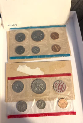 1971-P & D Uncirculated Coin Mint Set - Image 1 of 4