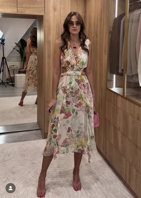 VESTIDO ZARA NUEVO CON ETIQUETAS MUJER SS25 ESTAMPADO FLORAL RECORTADO CRUDO/VERDE | 3468/317 Foto 1 de 4