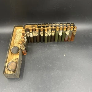 Vintage Oil Company Salesman's Case Complete with Samples RED GIANT OIL CO. - Picture 1 of 3