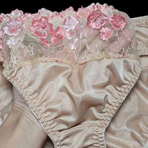 Vintage Silky Nylon Panty Beige Sissy Pink Floral Lace Brief Size 7-8 Hip 39-43" - Picture 1 of 17