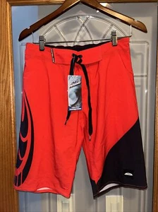 Pipeline Badehose Größe 28 rot Boardshorts Tasche Strand Surfen neu mit Etikett - Bild 1 von 7
