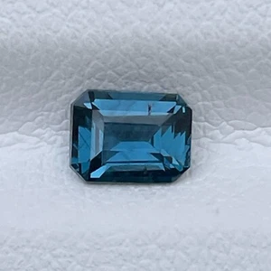 Natural Cobalt Spinel 0.77 Cts Emerald Cut Loose Gemstone - Picture 1 of 5