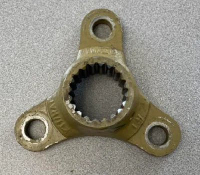 Alamo/Rhino 1-3/4" 20 Spline 3 Dedos Buje para Eje de Transmisión Cruzada 00762216A, NUEVO Foto 1 de 2