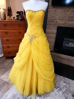 Vestido de graduación Alfred Angelo Disney Royal Ball BELLE Princesa 5002 Talla 6 Foto 1 de 4