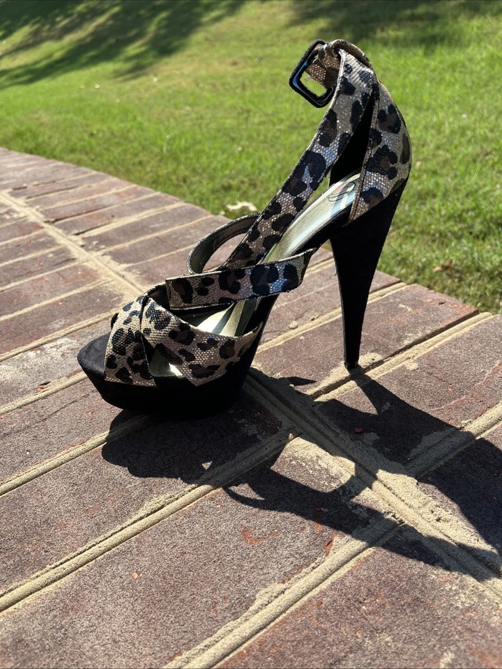 Plataforma de tacón alto para mujer Foto 1 de 4