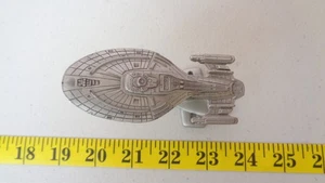 Star Trek Voyager Rawcliffe Pewter USS Voyager 1995 RF779 - Picture 1 of 5